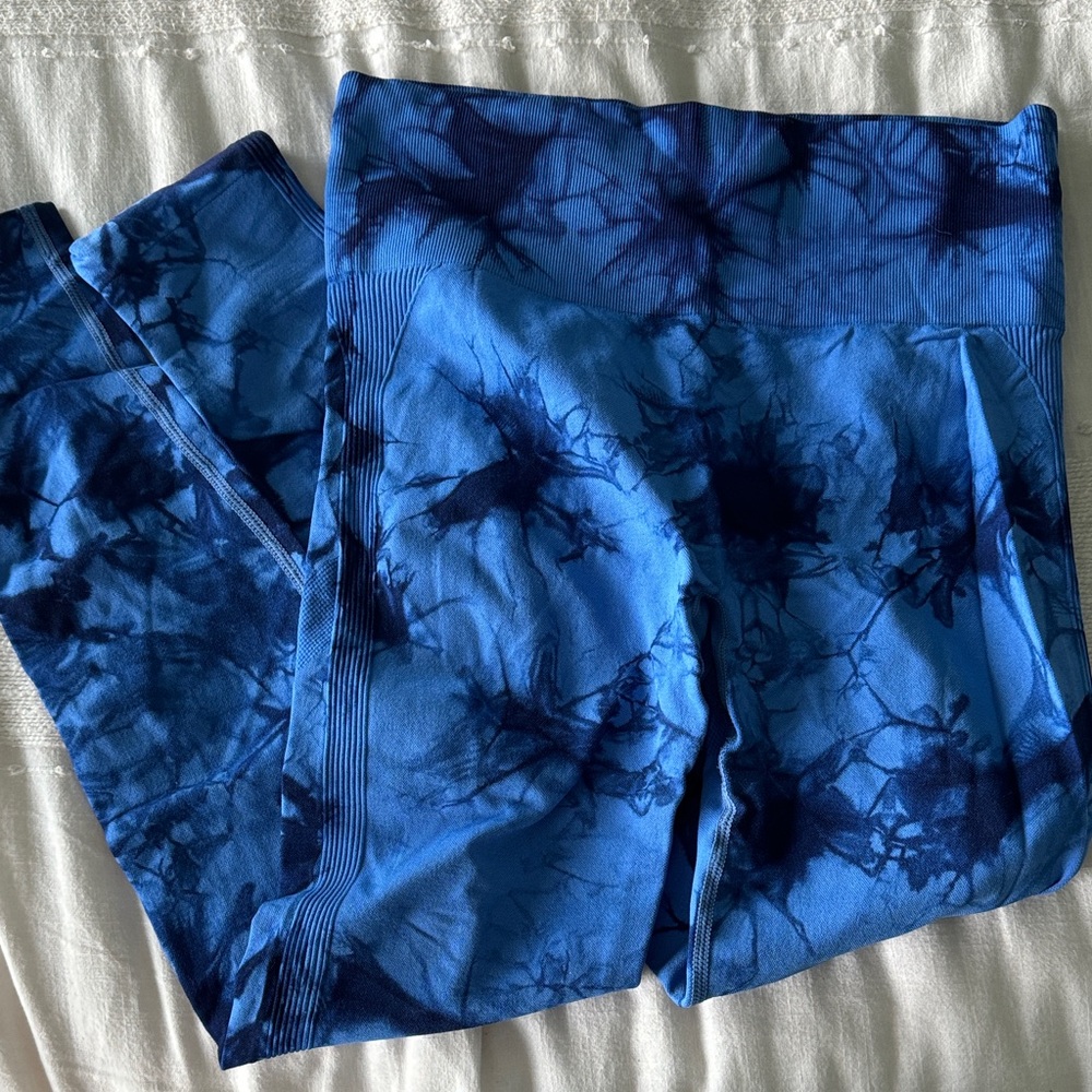 SHEIN Blue Tie-Dye Leggings